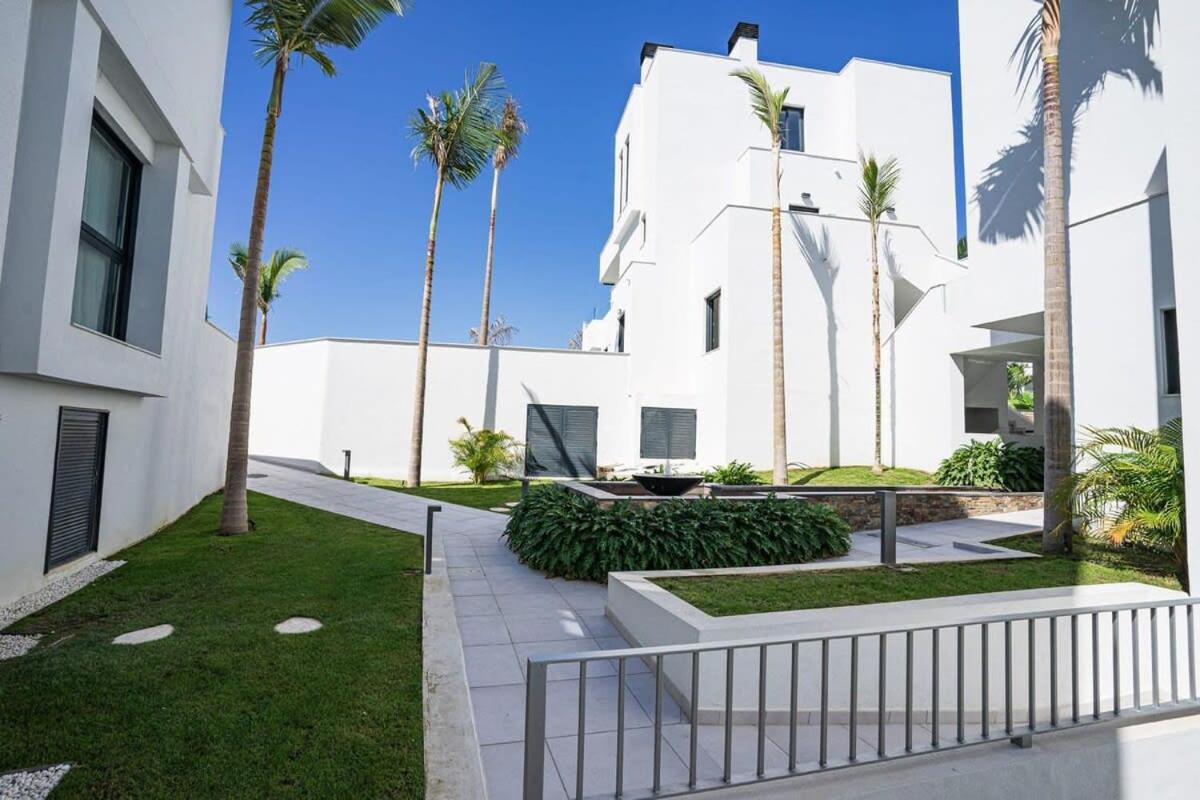 Royal Palm Apartment Nerja Bagian luar foto