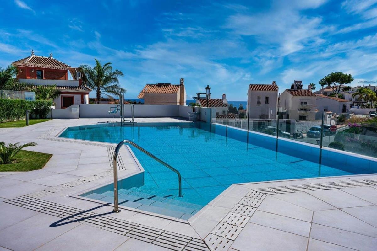 Royal Palm Apartment Nerja Bagian luar foto