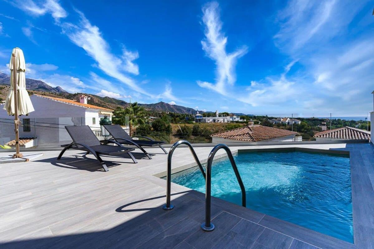 Royal Palm Apartment Nerja Bagian luar foto